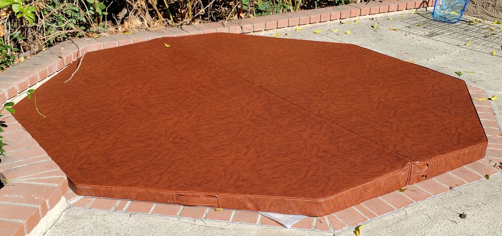 How a Quality In-Ground Spa Cover Reduces Maintenance and Operating Costs