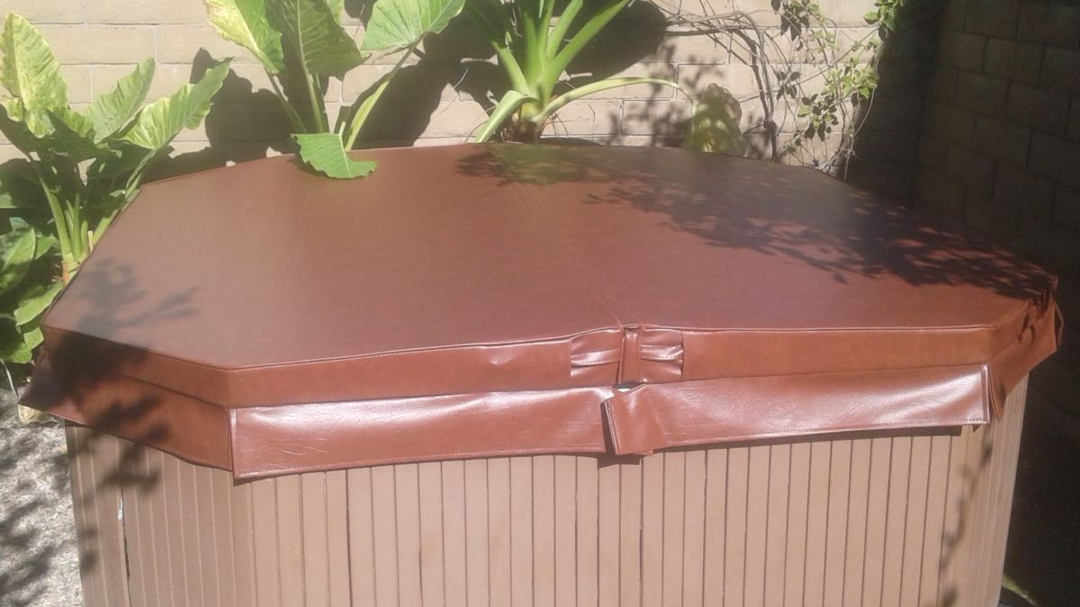 Why Upgrade to a Heavy-Duty Hot Tub Cover This Year?