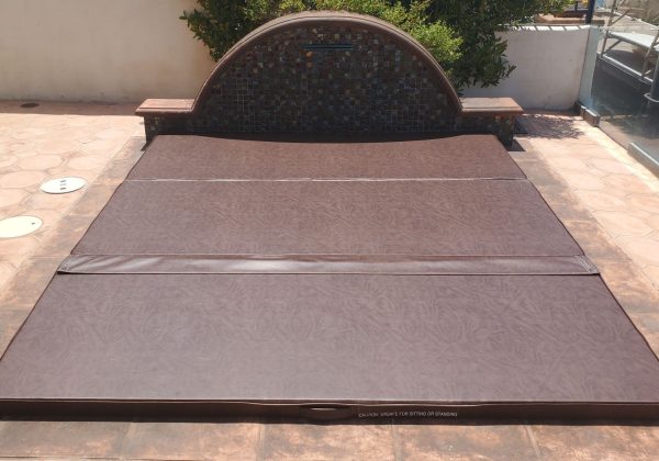 When Do You Need an Oversized Spa Cover?